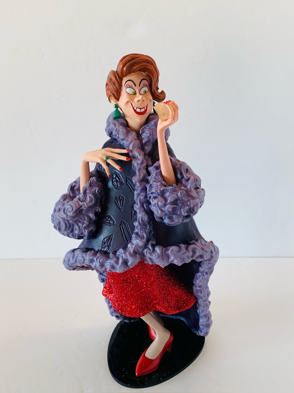 NEW DISNEY SHOWCASE Collection The Rescuers Madam Medusa Figurine 6010728 NIB